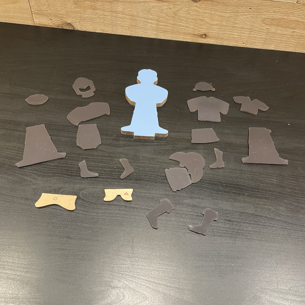 Melissa & Doug Joey Wooden Magnetic Dress-Up Doll Toy & 5 Outfits (Missing Some) - Picture 7 of 7